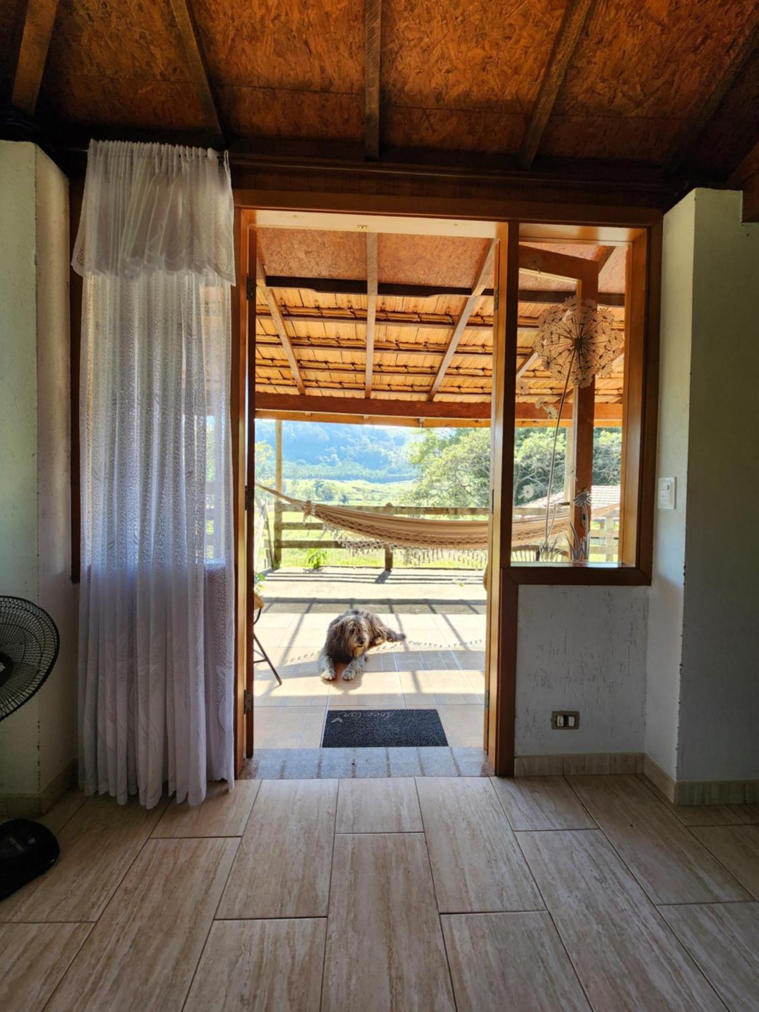 Joao-de-barro Chalet *