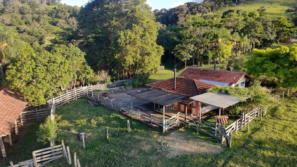 Joao-de-barro Chalet
